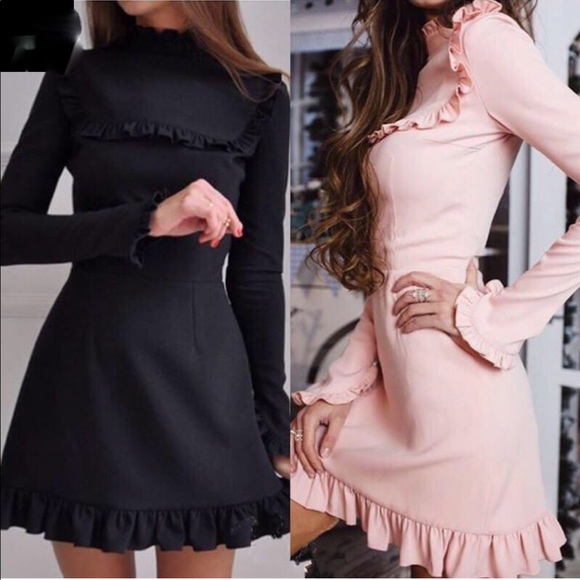 🎀Vintage Ruffle Dress🎀 - Picture 3 of 6